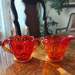 L.E. Smith Moon & Stars Amberina Cream & Sugar Set - Vintage
